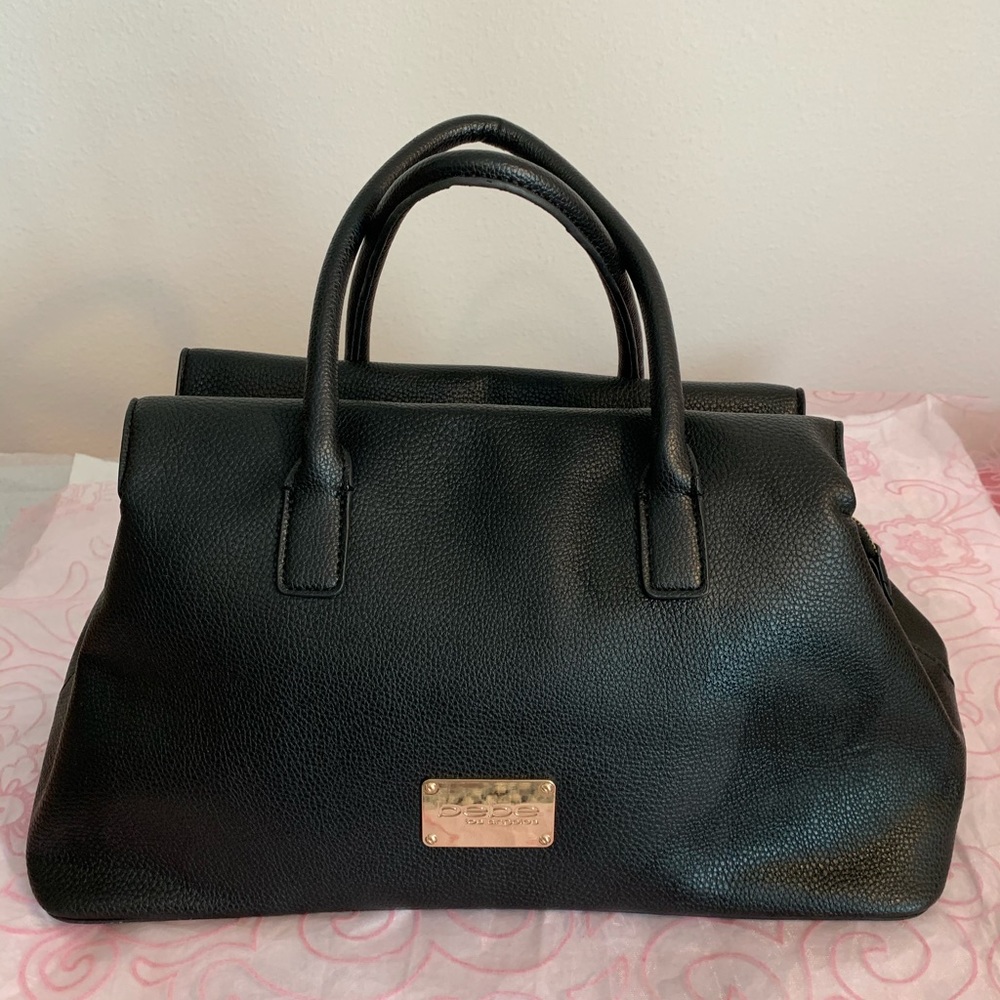 🛍 👛 Bebe Black Satchel